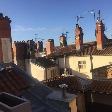 Le Silence Des Toits / Silence Under The Roofs Apartamento Lyon Exterior foto